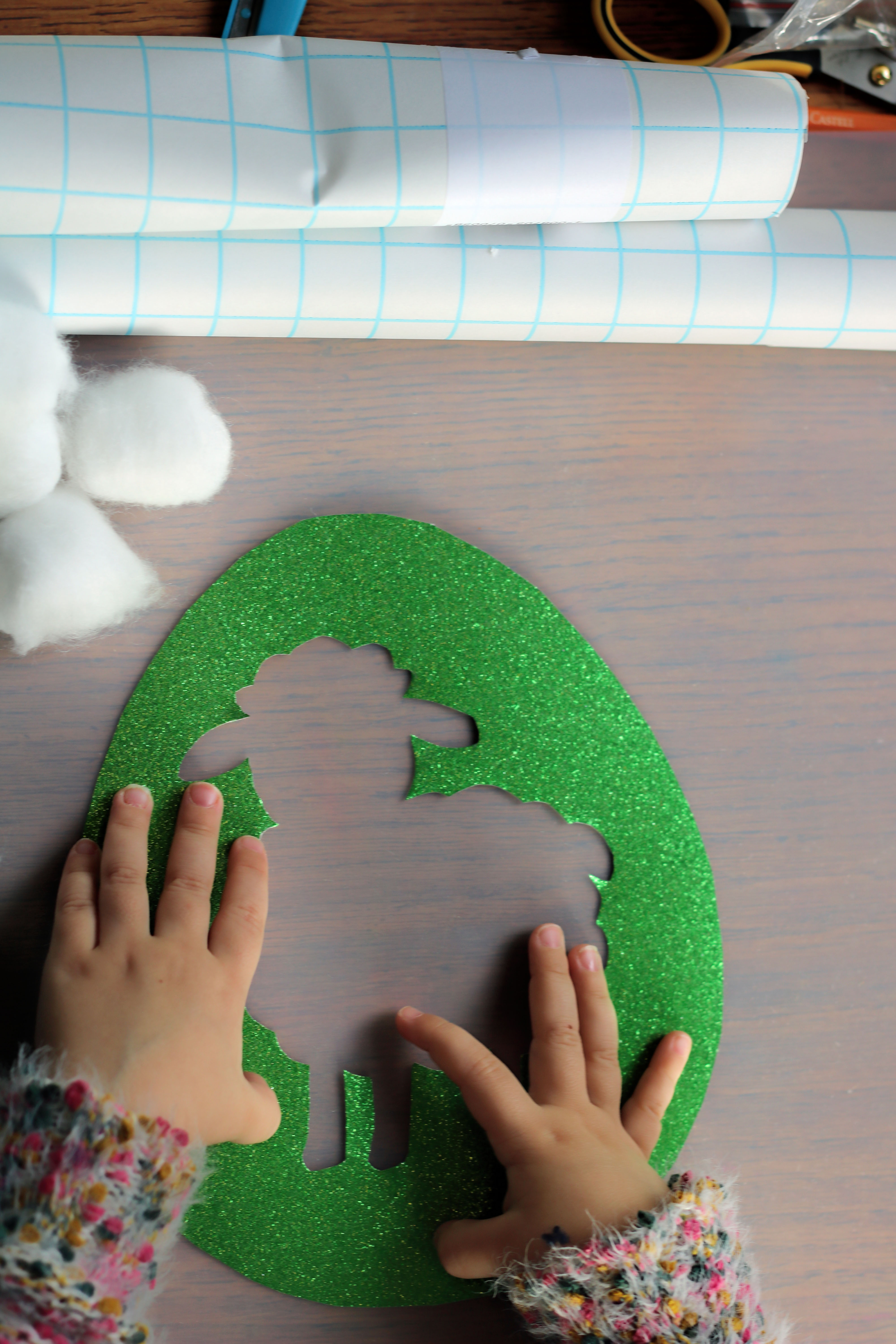 Fensterbild Ostern basteln Kleinkinder, Watte, einfach U3 2 Jahre